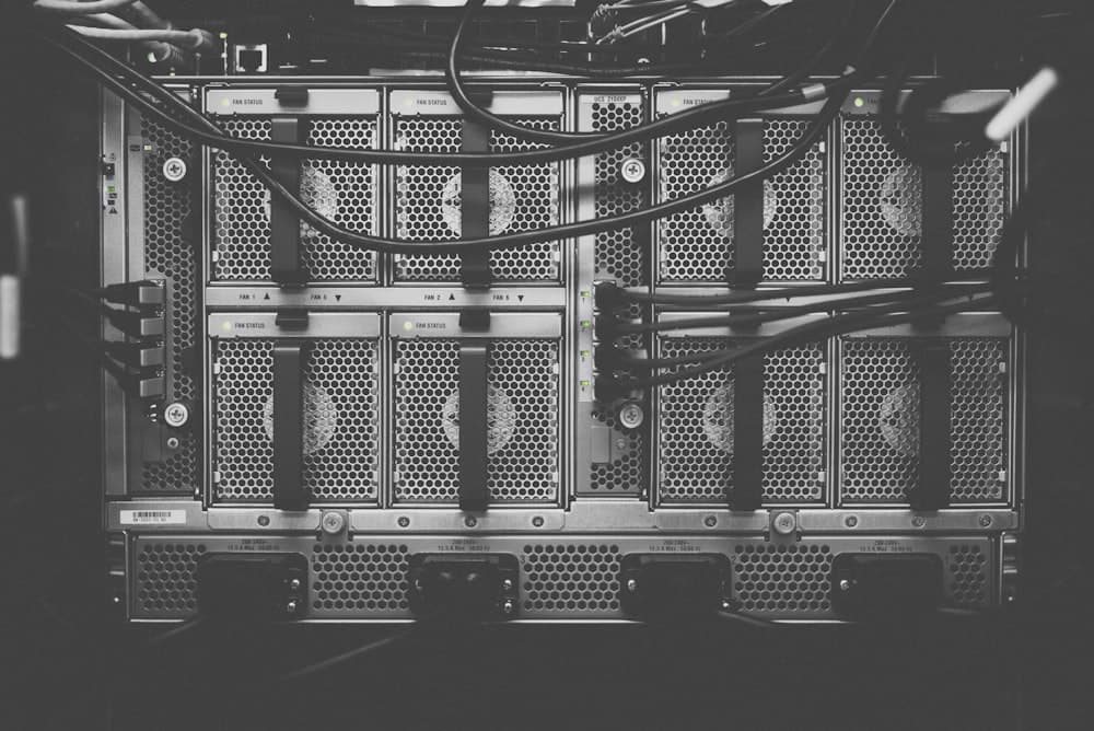 Auto-Scaling (HPA/VPA)